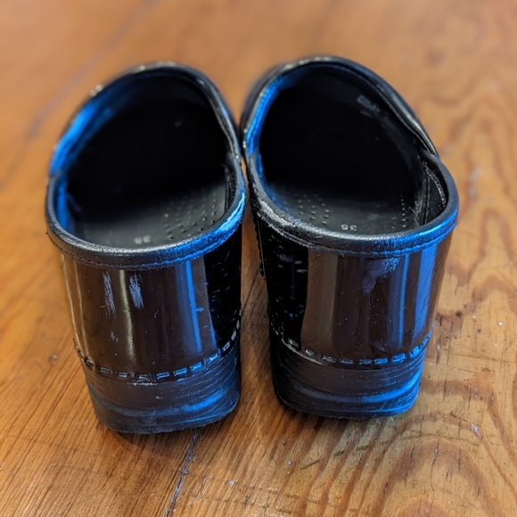 Dansko clogs - Picture 3 of 7